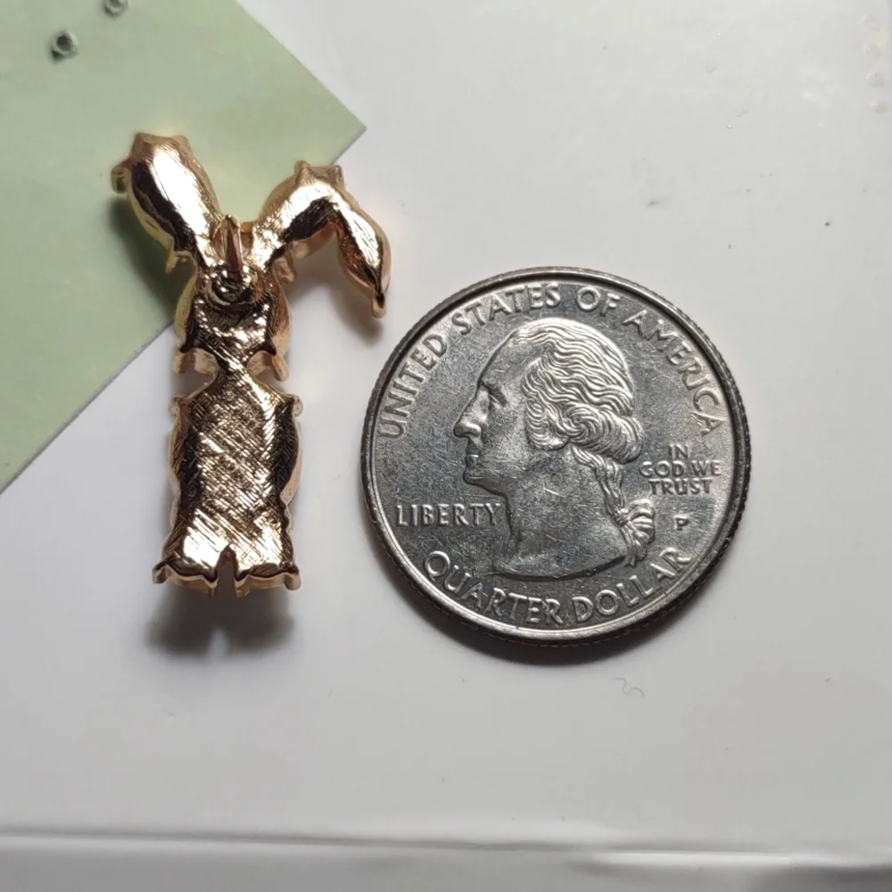 Crystal Bunny Rabbit Pin - Picture 12 of 15